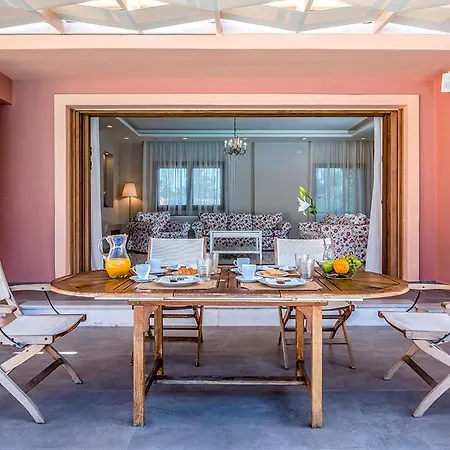 Next To The Beach Villa *