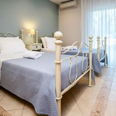 Next To The Beach Villa Lefkada City